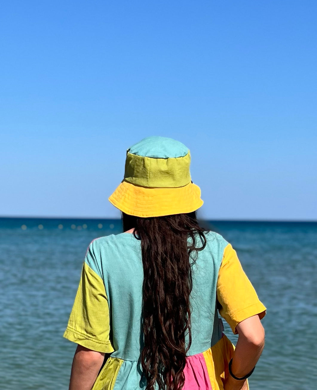 Human bucket hat